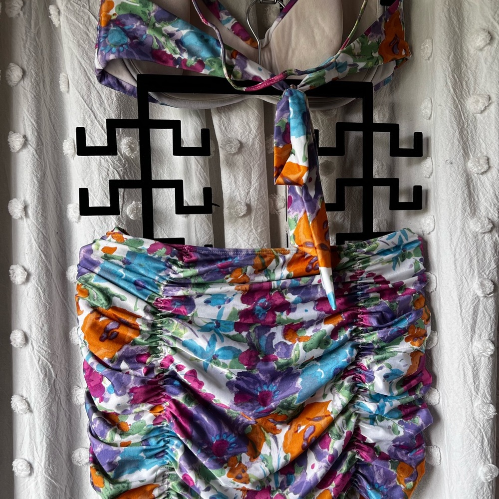 Anthropologie Two piece bathing suit with ruched skirt - Picture 4 of 6